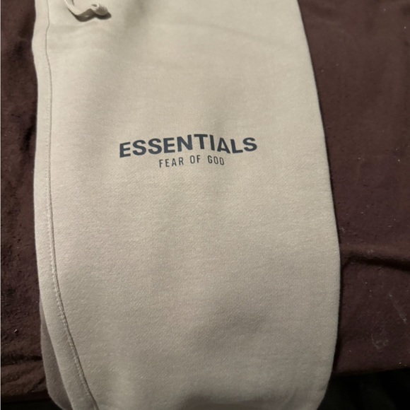 Fear of God Essentials Olive Sweatpants. Men sz XL Brand new - Picture 2 of 7